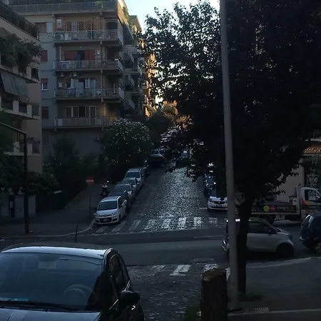 Nocleg ze śniadaniem Il Faro Gianicolense 3*